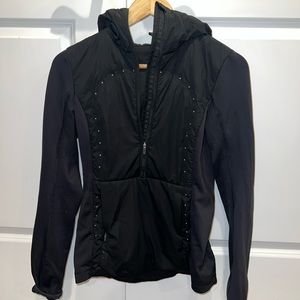 Black Lululemon Half Zip SIZE: 4